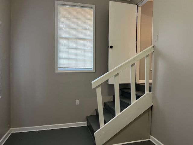 5025 LOCH LOMOND DR, Memphis, TN 38116