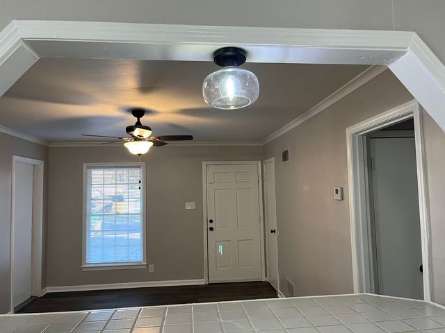 5025 LOCH LOMOND DR, Memphis, TN 38116