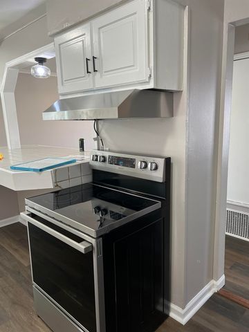 5025 LOCH LOMOND DR, Memphis, TN 38116