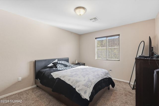 3304 W Athenee Court, Tucson, AZ 85746