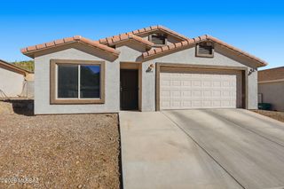 3304 W Athenee Court, Tucson, AZ 85746