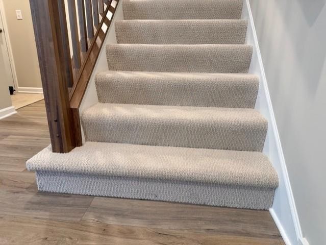 906 Woodlawn Avenue F, Saint Paul, MN 55116