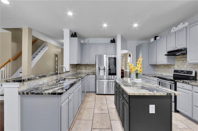 1040 Scenic View Trace, Lawrenceville, GA 30044