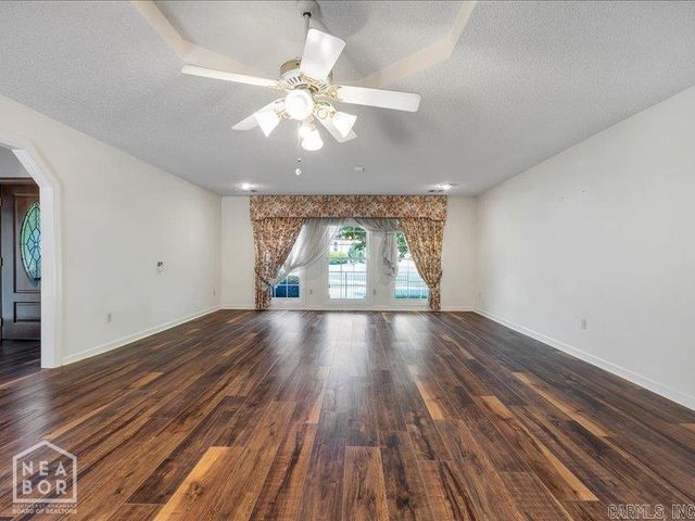 2005 Catharine Drive, Jonesboro, AR 72401