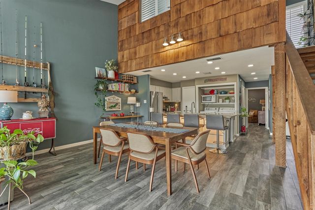 1 April Point Drive S, Montgomery, TX 77356