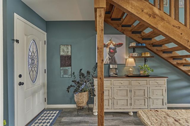 1 April Point Drive S, Montgomery, TX 77356