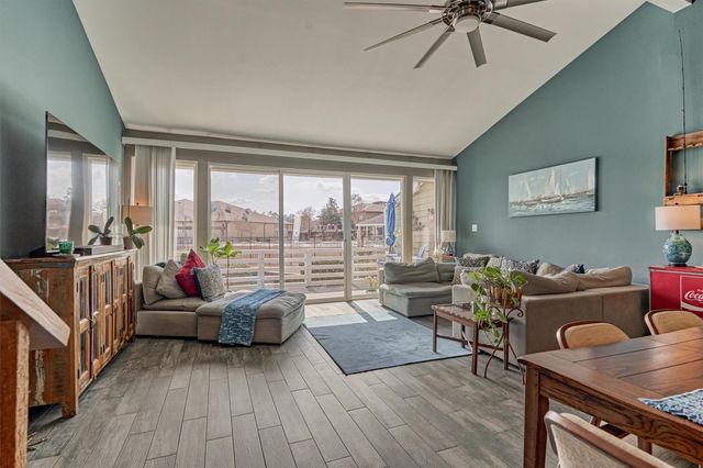 1 April Point Drive S, Montgomery, TX 77356