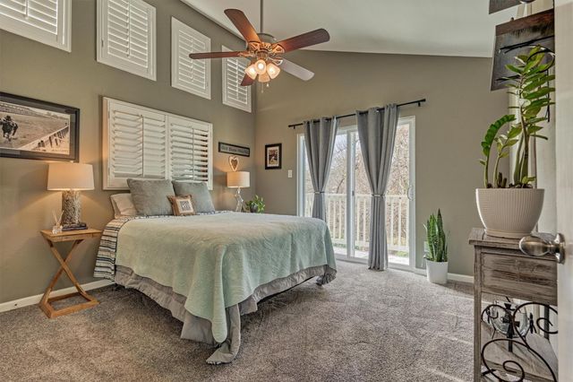 1 April Point Drive S, Montgomery, TX 77356