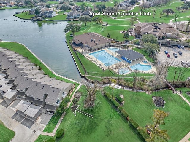1 April Point Drive S, Montgomery, TX 77356