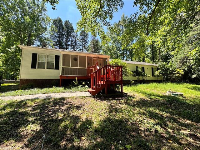 5121 W Wendover Avenue, Jamestown, NC 27282