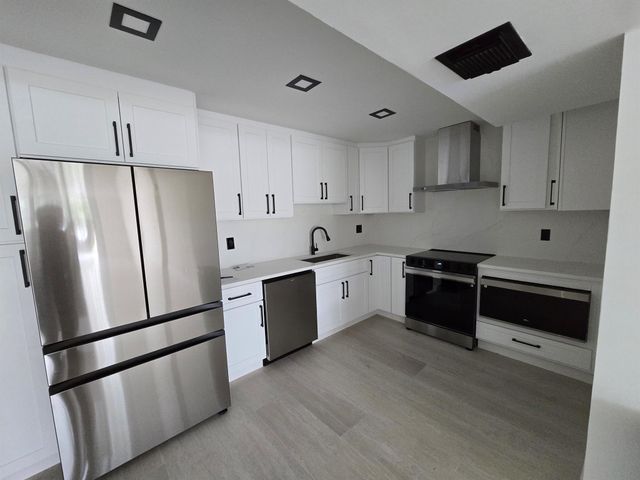 3010 N Course Drive 207, Pompano Beach, FL 33069