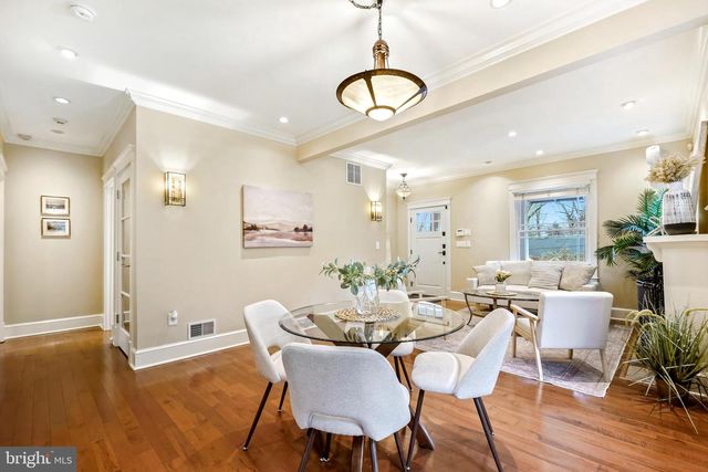 7402 MAPLE AVE, Takoma Park, MD 20912