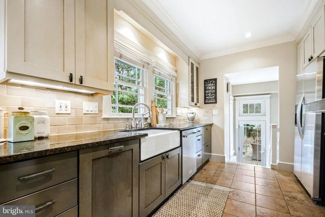 7402 MAPLE AVE, Takoma Park, MD 20912