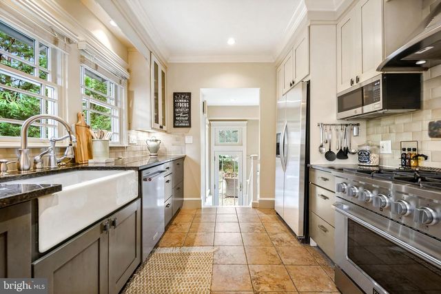 7402 MAPLE AVE, Takoma Park, MD 20912