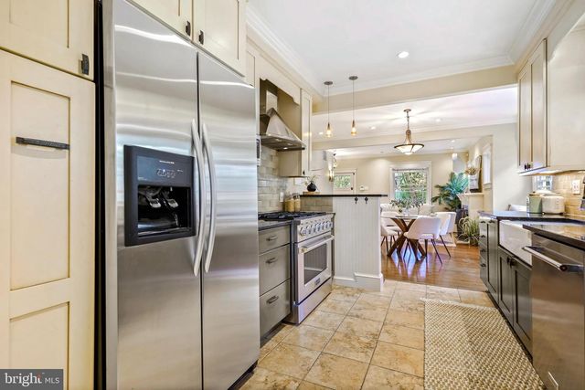 7402 MAPLE AVE, Takoma Park, MD 20912