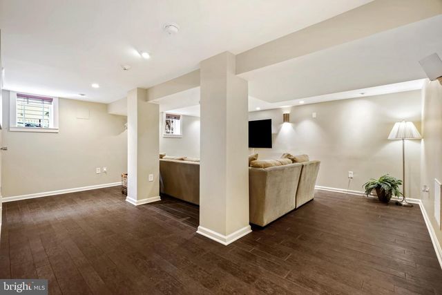 7402 MAPLE AVE, Takoma Park, MD 20912