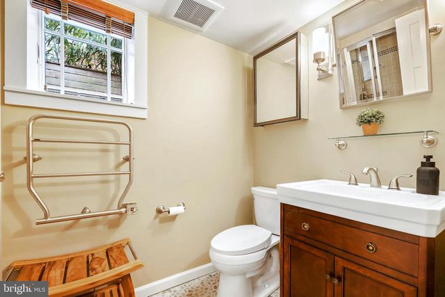 7402 MAPLE AVE, Takoma Park, MD 20912