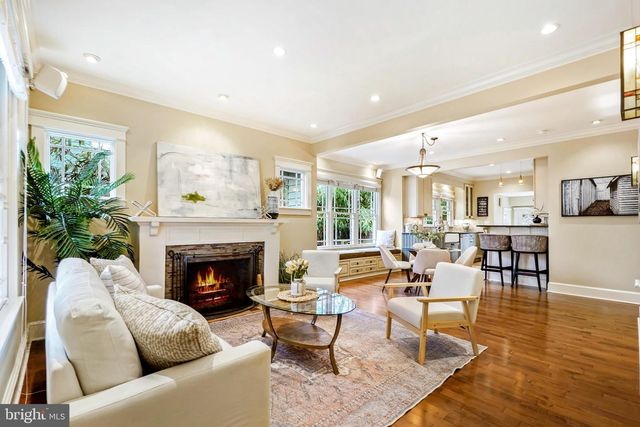 7402 MAPLE AVE, Takoma Park, MD 20912