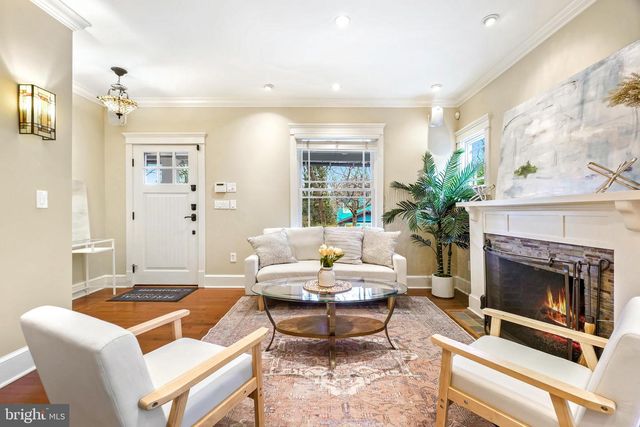 7402 MAPLE AVE, Takoma Park, MD 20912