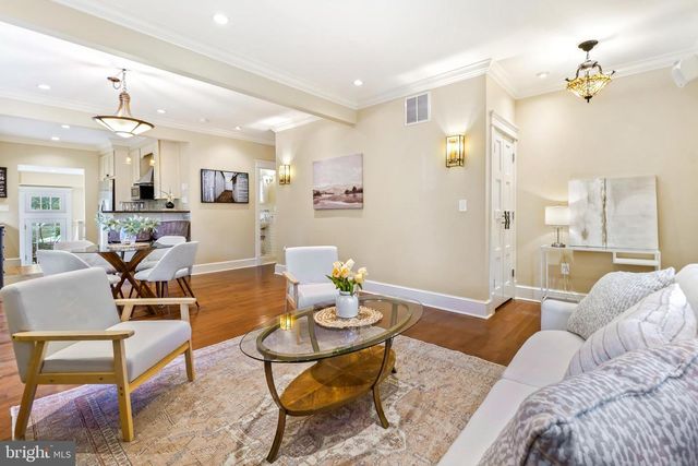 7402 MAPLE AVE, Takoma Park, MD 20912