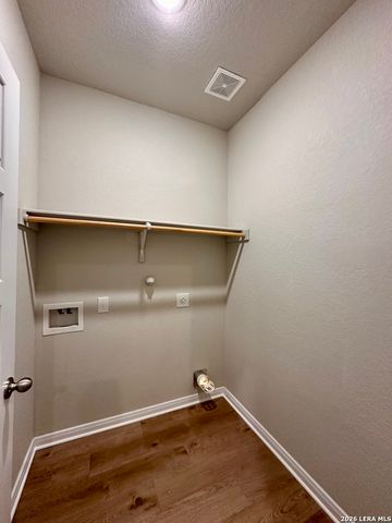 438 Emma Dr, New Braunfels, TX 78130