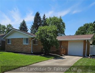 1137 Landsdale Drive, Fairborn, OH 45324