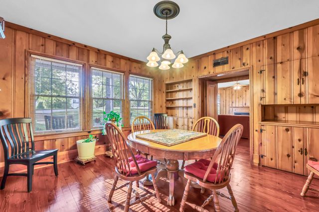 140 E Glenwood Dr, Clarksville, TN 37040
