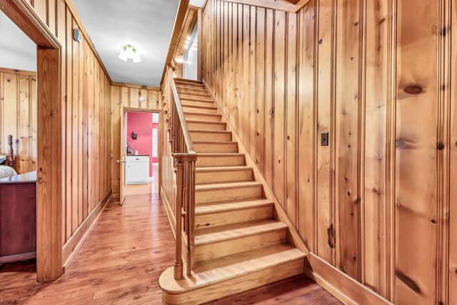 140 E Glenwood Dr, Clarksville, TN 37040