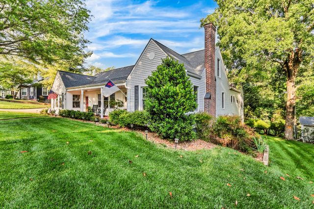 140 E Glenwood Dr, Clarksville, TN 37040