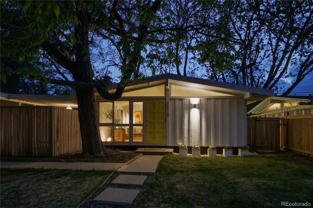 2515 S Newton Street, Denver, CO 80219