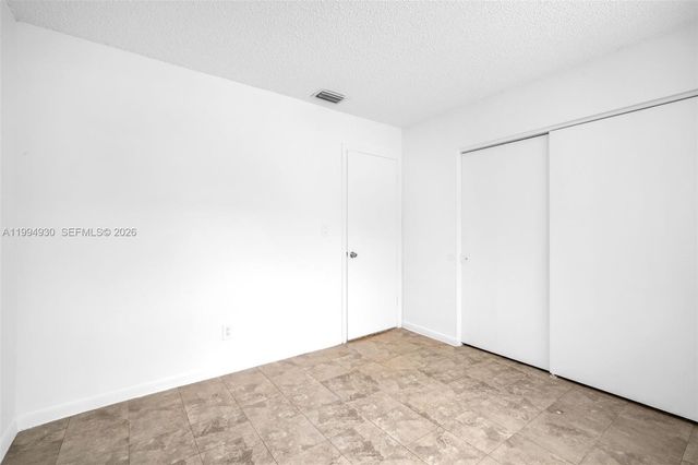 3437 NW 44th St 107, Oakland Park, FL 33309