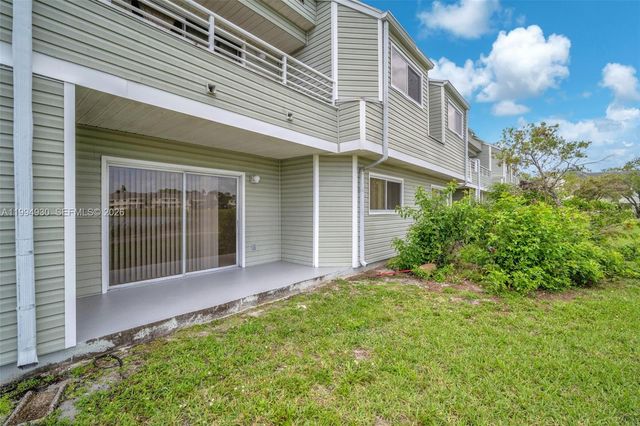 3437 NW 44th St 107, Oakland Park, FL 33309