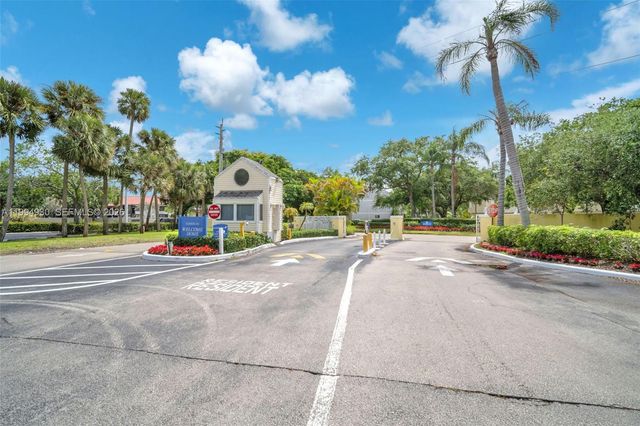 3437 NW 44th St 107, Oakland Park, FL 33309