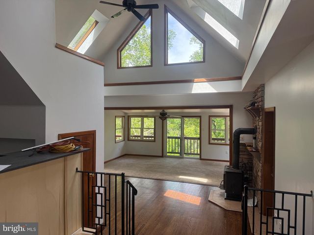 4667 N RIVER DR, Bensalem, PA 19020