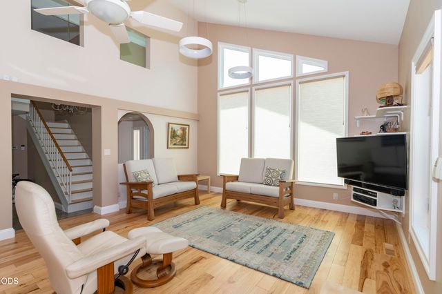 712 Colleen Court, Grants Pass, OR 97527