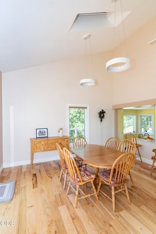 712 Colleen Court, Grants Pass, OR 97527