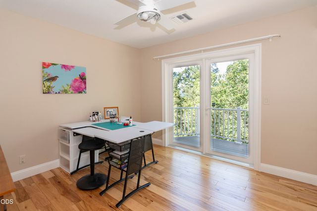 712 Colleen Court, Grants Pass, OR 97527