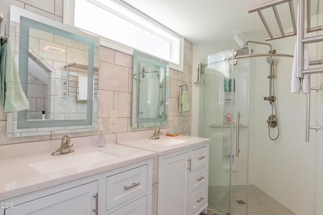 712 Colleen Court, Grants Pass, OR 97527