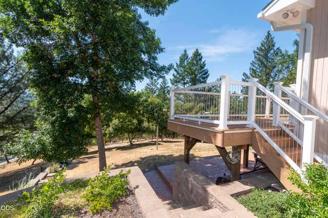 712 Colleen Court, Grants Pass, OR 97527