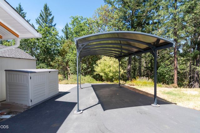 712 Colleen Court, Grants Pass, OR 97527