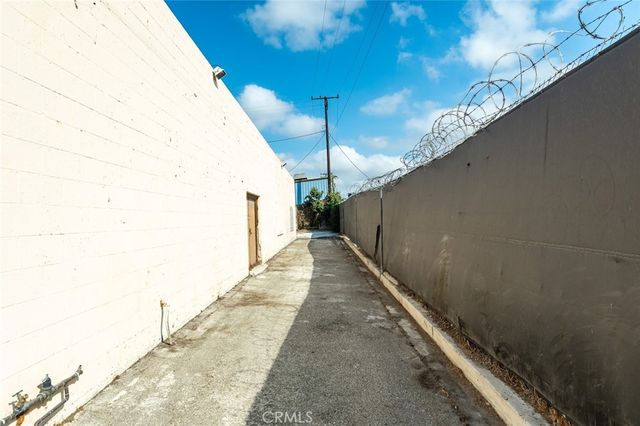 515 E Rosecrans, Gardena, CA 90248