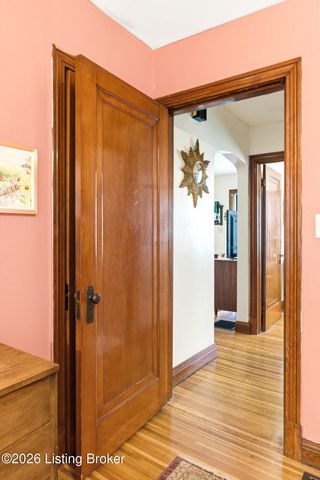 1048 Oakwood Ave, Louisville, KY 40215
