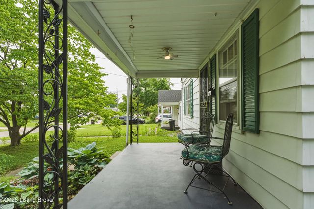 1048 Oakwood Ave, Louisville, KY 40215