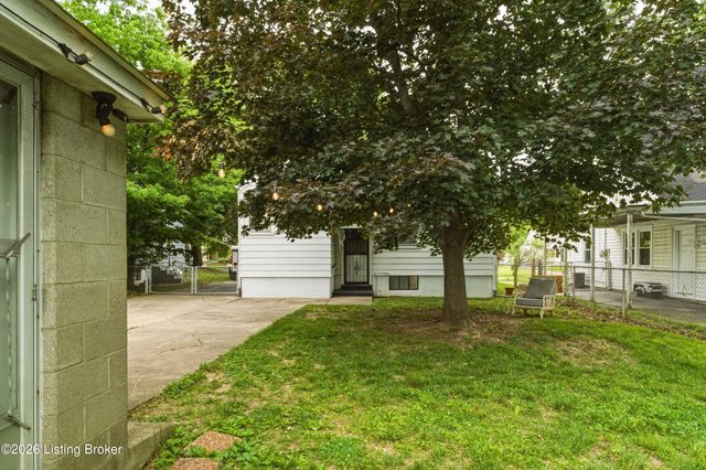 1048 Oakwood Ave, Louisville, KY 40215