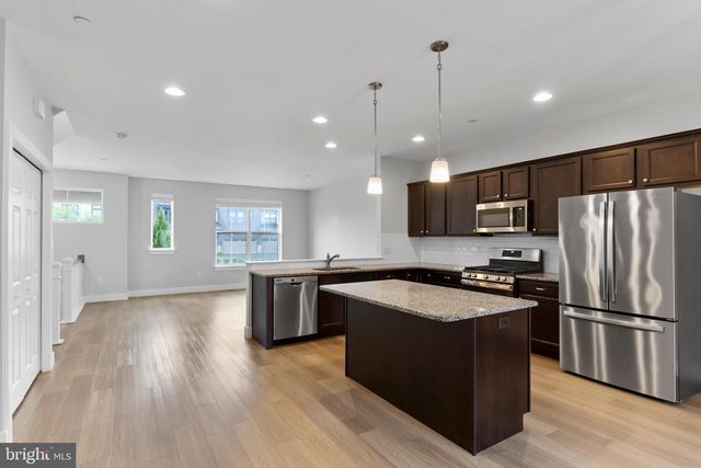 303 ESTATE DR, Mechanicsburg, PA 17055