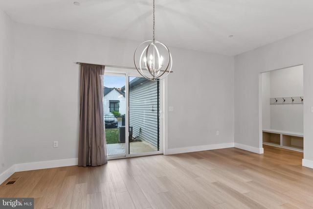 303 ESTATE DR, Mechanicsburg, PA 17055