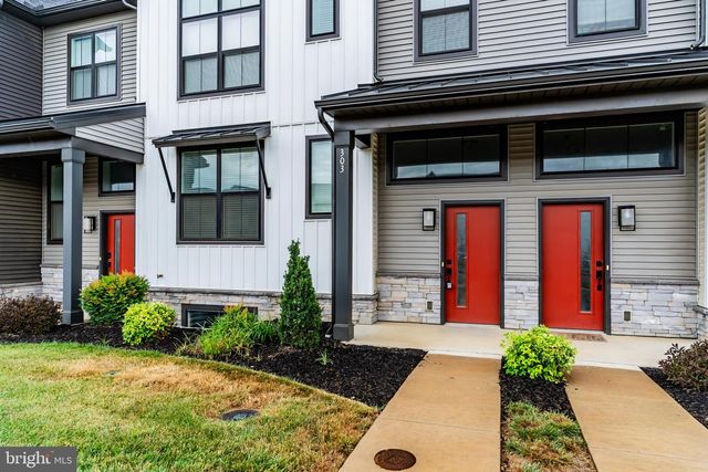 303 ESTATE DR, Mechanicsburg, PA 17055
