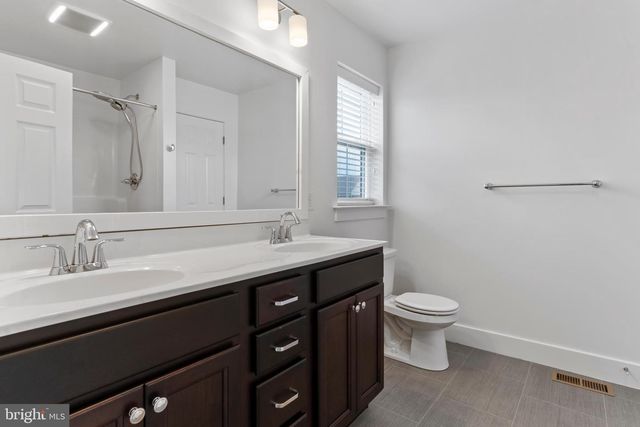 303 ESTATE DR, Mechanicsburg, PA 17055