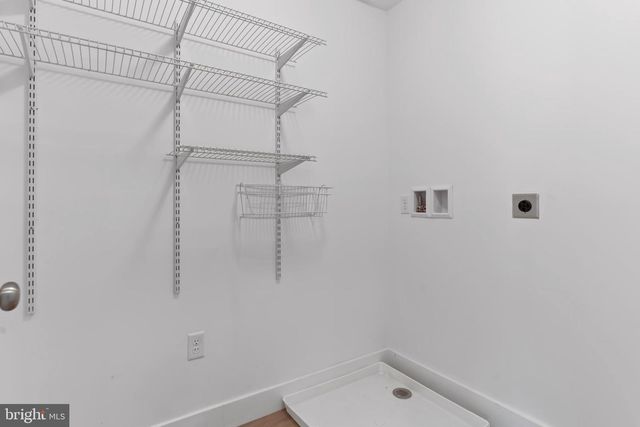 303 ESTATE DR, Mechanicsburg, PA 17055