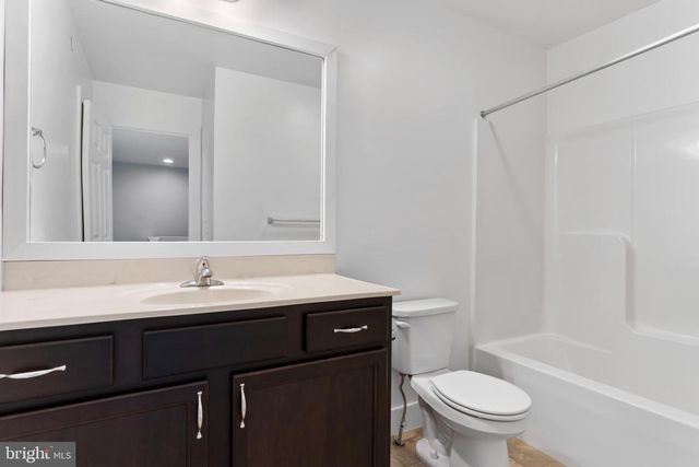 303 ESTATE DR, Mechanicsburg, PA 17055